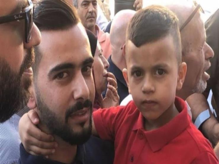 محمد عليان.. طفل الخمس سنوات في وجه شرطة الاحتلال الإسرائيلي محمد عليان.. طفل الخمس سنوات في وجه شرطة الاحتلال الإسرائيلي