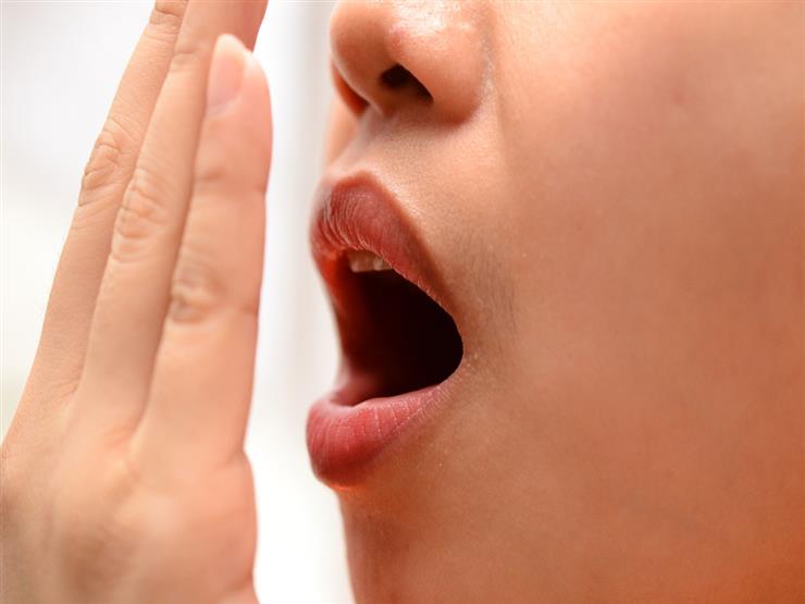 ما أسباب رائحة الفم الكريهة؟ ما أسباب رائحة الفم الكريهة؟