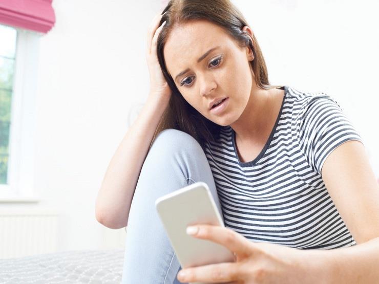 أبل تعالج خطأ في "iOS".. وعلى مستخدمي آيفون تحديث أجهزتهم أبل تعالج خطأ في "iOS".. وعلى مستخدمي آيفون تحديث أجهزتهم