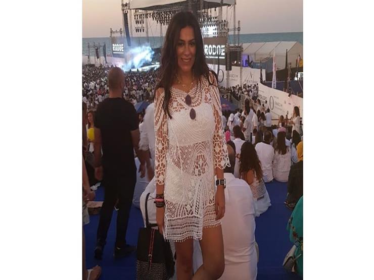 إنجي المقدم تهنئ جينيفر لوبيز بعيد ميلادها إنجي المقدم تهنئ جينيفر لوبيز بعيد ميلادها