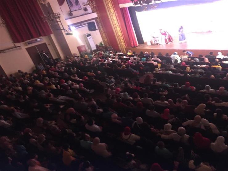 بالصور.. حضور جماهيري كبير في أول ليلة عرض بالصور.. حضور جماهيري كبير في أول ليلة عرض