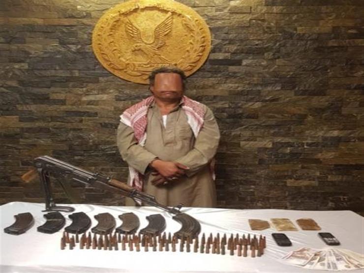 القبص على هارب من حكم مؤبد منذ أحداث ثورة 25 يناير وبحوزته سلاح ومخدرات القبص على هارب من حكم مؤبد منذ أحداث ثورة 25 يناير وبحوزته سلاح ومخدرات