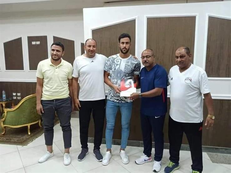 رسميًا.. الجيش يتعاقد مع مدافع الأهلي رسميًا.. الجيش يتعاقد مع مدافع الأهلي