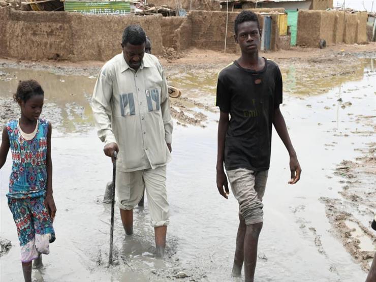 "منهم من انهار عليه المنزل".. 46 قتيلا جراء السيول في السودان "منهم من انهار عليه المنزل".. 46 قتيلا جراء السيول في السودان