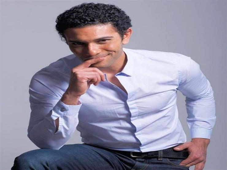 اَسر ياسين يطرح البوستر المبدئي لـ"الشايب" ويكشف عن موعد طرحه اَسر ياسين يطرح البوستر المبدئي لـ"الشايب" ويكشف عن موعد طرحه