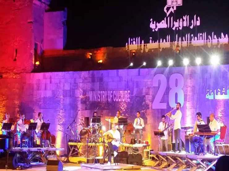 "كايرو ستيبس" تُشعل مهرجان القلعة للموسيقى والغناء "كايرو ستيبس" تُشعل مهرجان القلعة للموسيقى والغناء