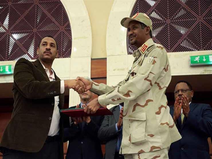 انقسام في المعارضة يؤجل حل المجلس العسكري بالسودان.. ماذا حدث؟ انقسام في المعارضة يؤجل حل المجلس العسكري بالسودان.. ماذا حدث؟