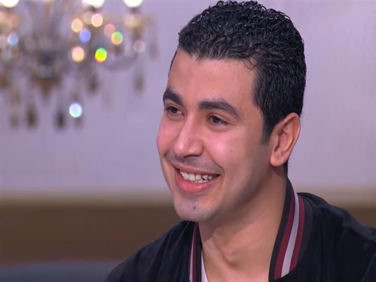 محمد أنور ينشر صورة مع نجوم مسرح مصر من المطار محمد أنور ينشر صورة مع نجوم مسرح مصر من المطار