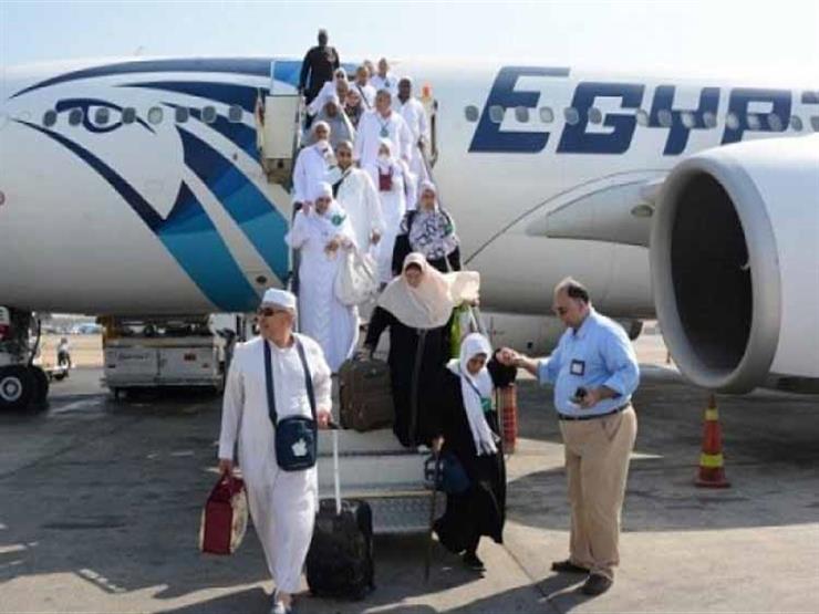 بدء الفحص الطبي للحجاج العائدين من الأراضي المقدسة بمطار برج العرب بدء الفحص الطبي للحجاج العائدين من الأراضي المقدسة بمطار برج العرب