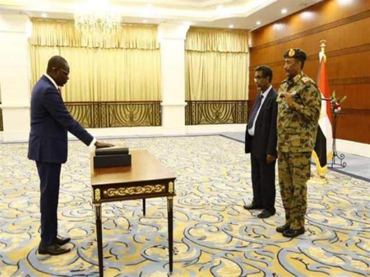 السودان: العضو الـ11 بمجلس السيادة يؤدي اليمين الدستورية السودان: العضو الـ11 بمجلس السيادة يؤدي اليمين الدستورية