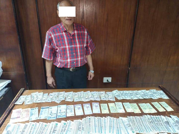 دهاء عاطل وجرأة مسجلة خطر.. تفاصيل ضبط عصابة للنصب على المواطنين بالجيزة دهاء عاطل وجرأة مسجلة خطر.. تفاصيل ضبط عصابة للنصب على المواطنين بالجيزة