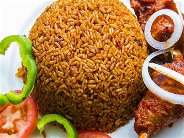 معركة طريفة.. غانا تفوز على نيجيريا في طبخ "أرز الجولوف" معركة طريفة.. غانا تفوز على نيجيريا في طبخ "أرز الجولوف"