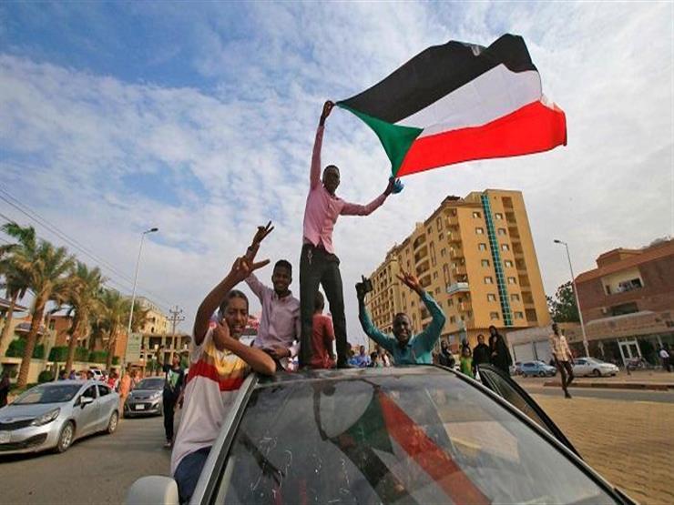 احتفالات في السودان بعد الاتفاق على الوثيقة الدستورية احتفالات في السودان بعد الاتفاق على الوثيقة الدستورية