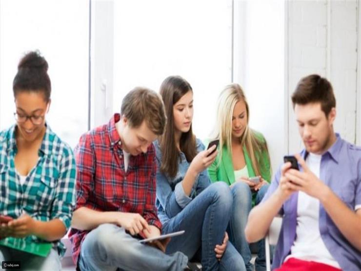 لا تستعمل هاتفك أثناء فترة الراحة.. تعرف على السبب لا تستعمل هاتفك أثناء فترة الراحة.. تعرف على السبب