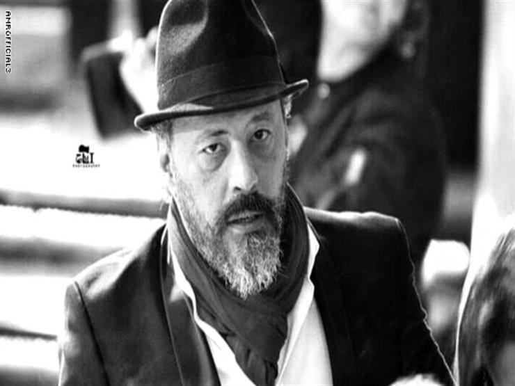 عمرو عبدالجليل يروج لـ"الشايب" عمرو عبدالجليل يروج لـ"الشايب"
