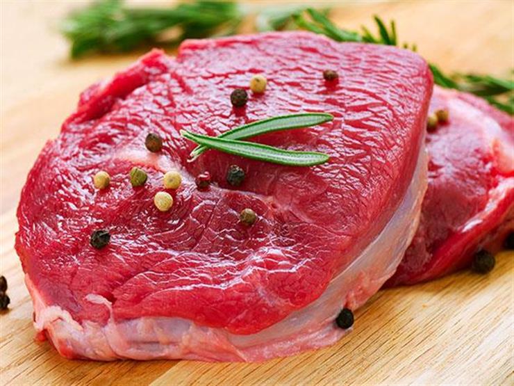لا تضعها في الفريزر مباشرةً.. خبير يوضح أفضل طريقة لتخزين لحوم العيد لا تضعها في الفريزر مباشرةً.. خبير يوضح أفضل طريقة لتخزين لحوم العيد