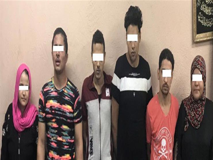 "بلاغ على فيسبوك" يوقع 7 تجار مخدرات في بولاق الدكرور "بلاغ على فيسبوك" يوقع 7 تجار مخدرات في بولاق الدكرور