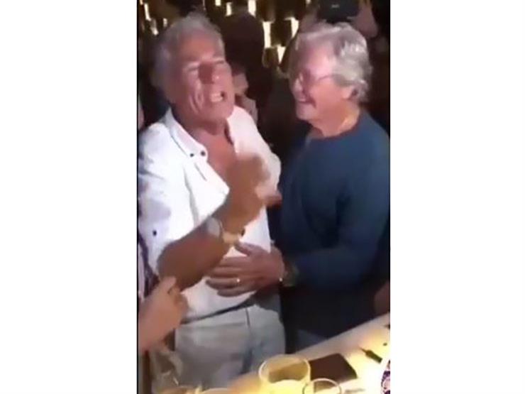 فيديو| مصطفى فهمي وزوجته يرقصان على "يا مصطفى" في عيد ميلاده فيديو| مصطفى فهمي وزوجته يرقصان على "يا مصطفى" في عيد ميلاده