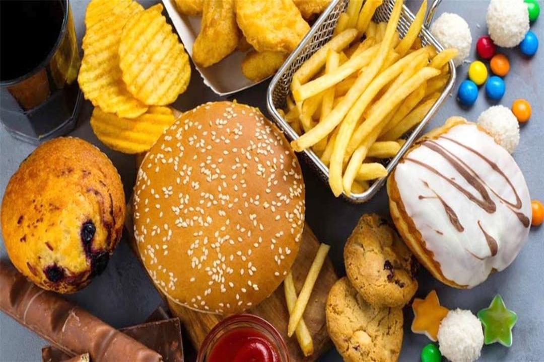 أبرزها اللحوم والبطاطس.. 9 أطعمة لا تتناولها أثناء اتباع الدايت أبرزها اللحوم والبطاطس.. 9 أطعمة لا تتناولها أثناء اتباع الدايت