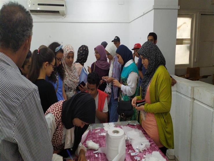 فحص طلاب الجامعة الجدد ضمن مبادرة 100 مليون صحة في الأقصر فحص طلاب الجامعة الجدد ضمن مبادرة 100 مليون صحة في الأقصر