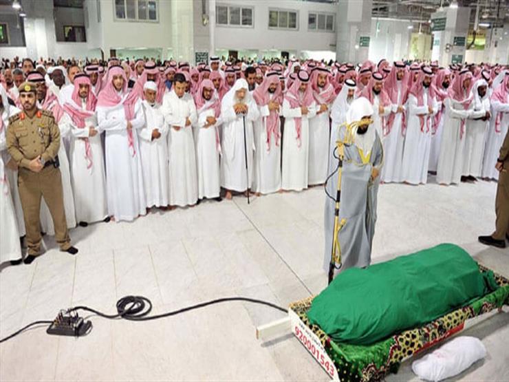 المفتي يوضح حكم تقديم صلاة الجنازة على السُنة الراتبة المفتي يوضح حكم تقديم صلاة الجنازة على السُنة الراتبة