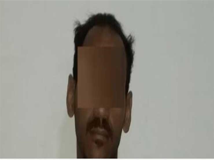 ضبط عامل لاتهامه بالاستيلاء على 1,5 مليون جنيه من مواطنين بزعم توظيفها ضبط عامل لاتهامه بالاستيلاء على 1,5 مليون جنيه من مواطنين بزعم توظيفها