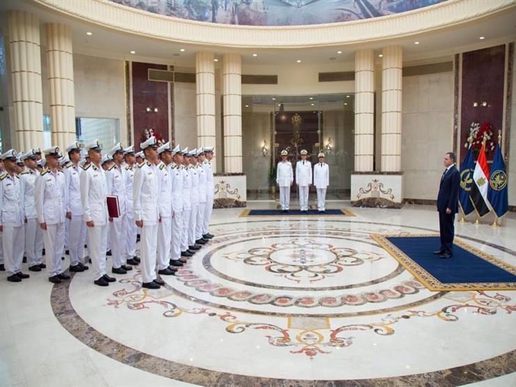 وزير الداخلية يشهد حفل تخرج طلبة الدور الثاني بأكاديمية الشرطة وزير الداخلية يشهد حفل تخرج طلبة الدور الثاني بأكاديمية الشرطة