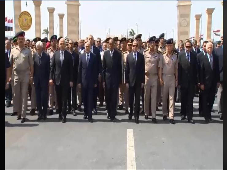 فيديو| السيسي يتقدم الجنازة العسكرية لرئيس أركان القوات المسلحة الأسبق فيديو| السيسي يتقدم الجنازة العسكرية لرئيس أركان القوات المسلحة الأسبق