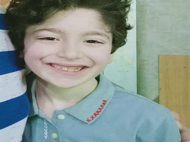 بالفيديو- جنازة الطفل "أدهم الكيكي" في دمياط بالفيديو- جنازة الطفل "أدهم الكيكي" في دمياط