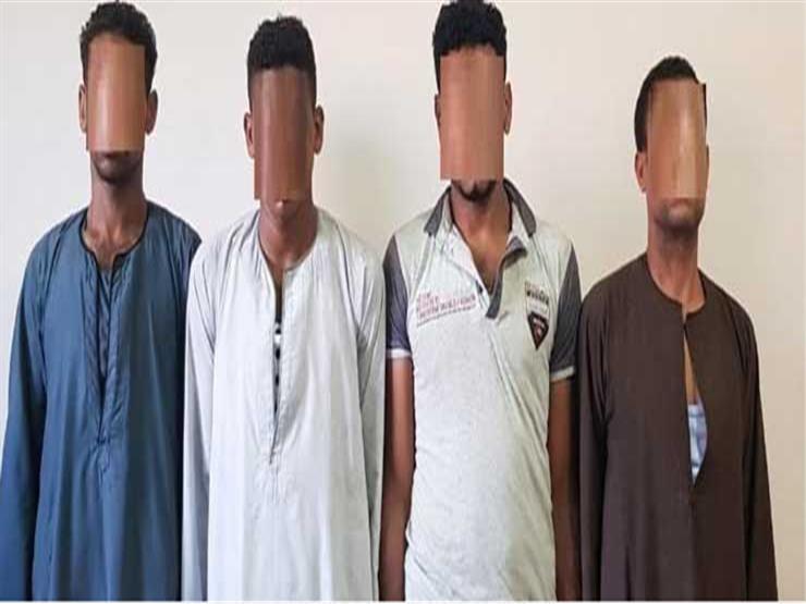 بـ "عصا وفرد خرطوش".. ضبط المتهمين بسرقة تاجر ماشية وإصابة مزارع في أسيوط بـ "عصا وفرد خرطوش".. ضبط المتهمين بسرقة تاجر ماشية وإصابة مزارع في أسيوط