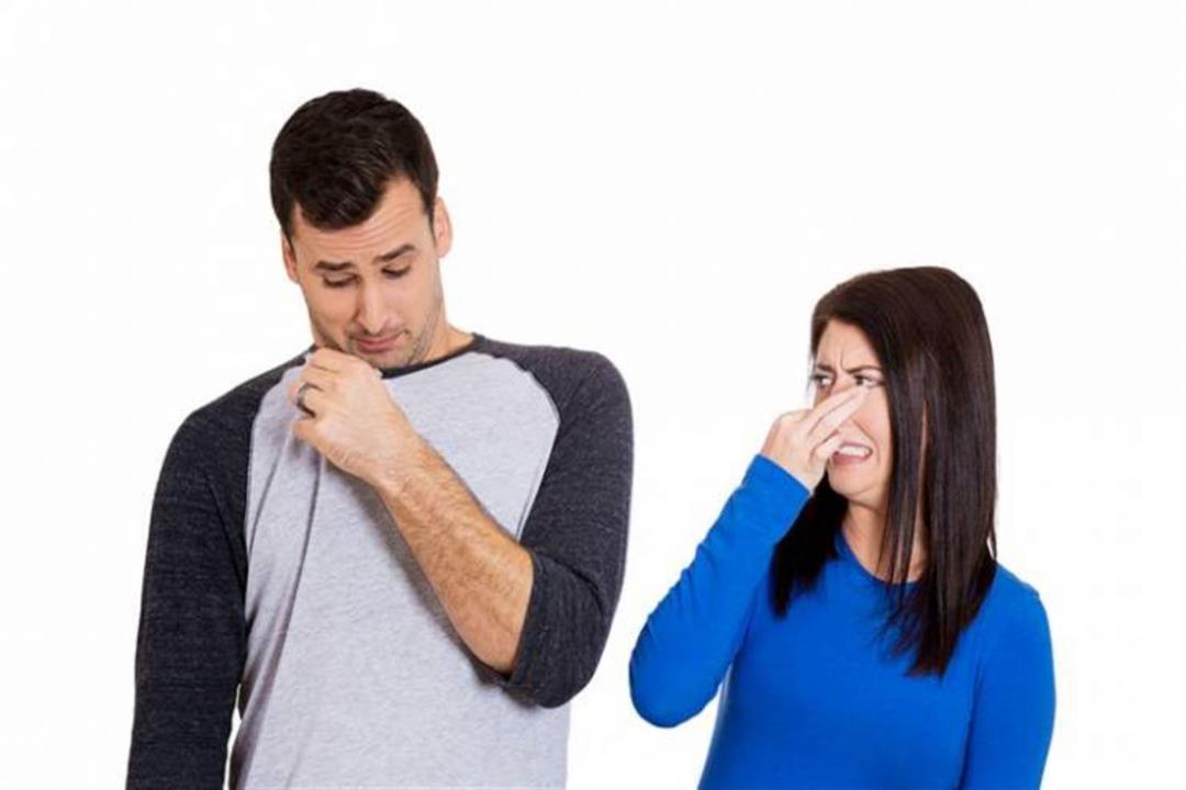 أبرزها اللحوم والكرنب.. أطعمة تسبب رائحة الجسم الكريهة أبرزها اللحوم والكرنب.. أطعمة تسبب رائحة الجسم الكريهة