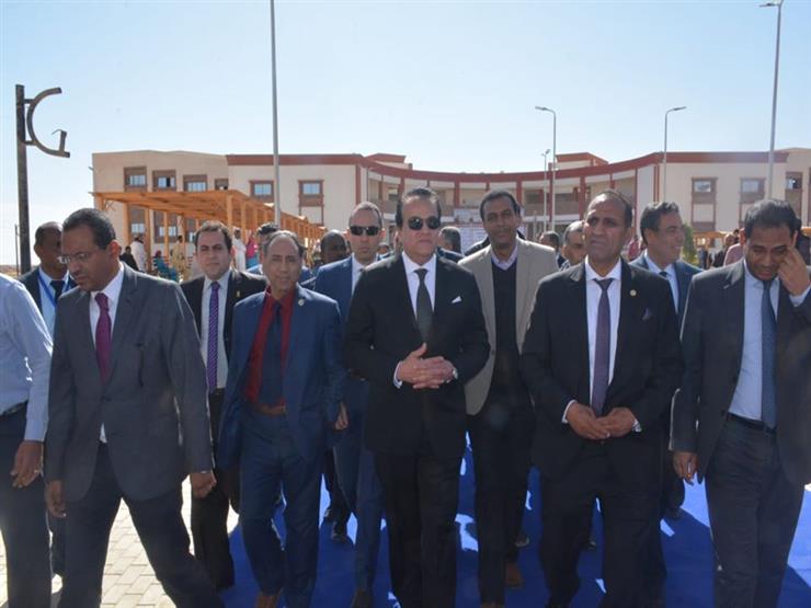 وزير التعليم العالي يتفقد منشآت جامعة أسوان بالمدينة الجديدة وزير التعليم العالي يتفقد منشآت جامعة أسوان بالمدينة الجديدة
