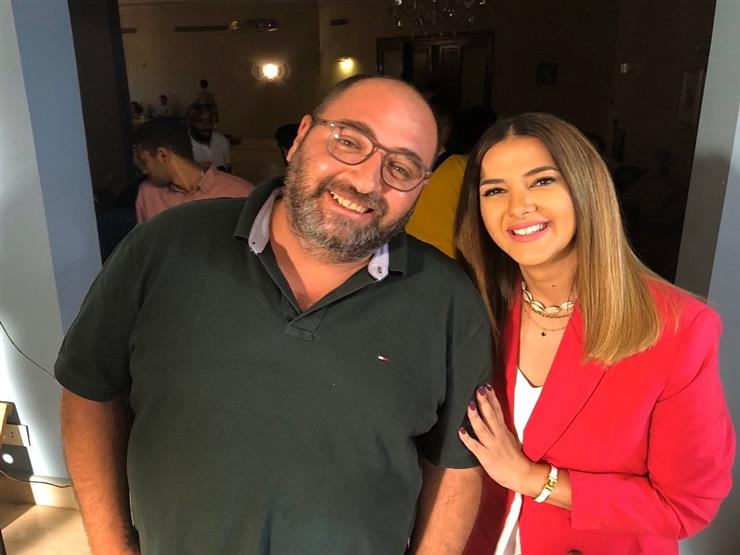 دنيا سمير غانم تهنئ مخرج "نيللي وشريهان" بعيد ميلاده دنيا سمير غانم تهنئ مخرج "نيللي وشريهان" بعيد ميلاده