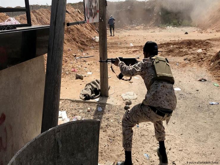 اشتباكات عنيفة بين الجيش الليبي وقوات الوفاق جنوبي مصراتة اشتباكات عنيفة بين الجيش الليبي وقوات الوفاق جنوبي مصراتة