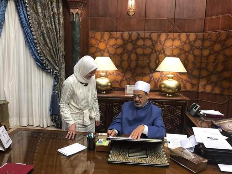 منحة وإعفاء من المصروفات بكلية العلوم الإسلامية للعشرة الأوائل بمعاهد البعوث منحة وإعفاء من المصروفات بكلية العلوم الإسلامية للعشرة الأوائل بمعاهد البعوث