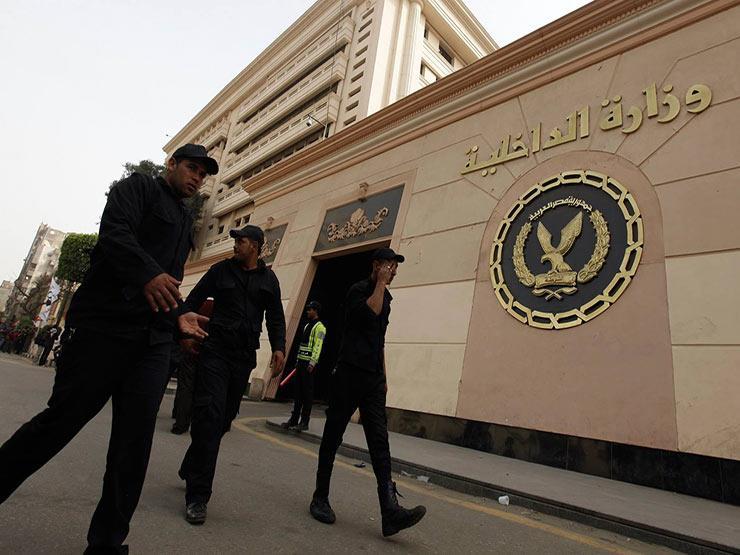 الداخلية تكشف ملابسات مقتل عامل في الغربية.. والجناة: "اعترض طريقنا" الداخلية تكشف ملابسات مقتل عامل في الغربية.. والجناة: "اعترض طريقنا"