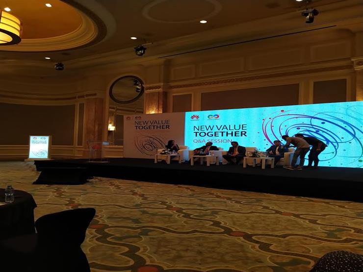 هواوي تتعاون مع الحكومة لتنفيذ البنية التحتية لأول جامعة ذكية بمصر هواوي تتعاون مع الحكومة لتنفيذ البنية التحتية لأول جامعة ذكية بمصر