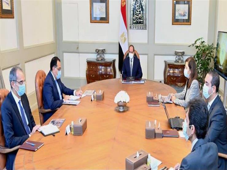 السيسي يستعرض مستجدات استغلال مبنى مجمع التحرير في إطار تطوير وسط القاهرة السيسي يستعرض مستجدات استغلال مبنى مجمع التحرير في إطار تطوير وسط القاهرة