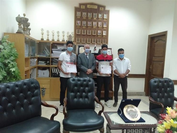 جامعات لأول مرة بهندسة حلوان.. نشر بحث علمي طلابي بمجلة عالمية جامعات لأول مرة بهندسة حلوان.. نشر بحث علمي طلابي بمجلة عالمية