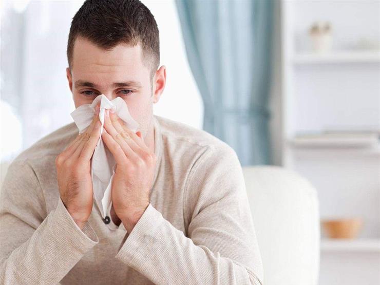 What is the difference between the common cold symptoms and the Corona virus?