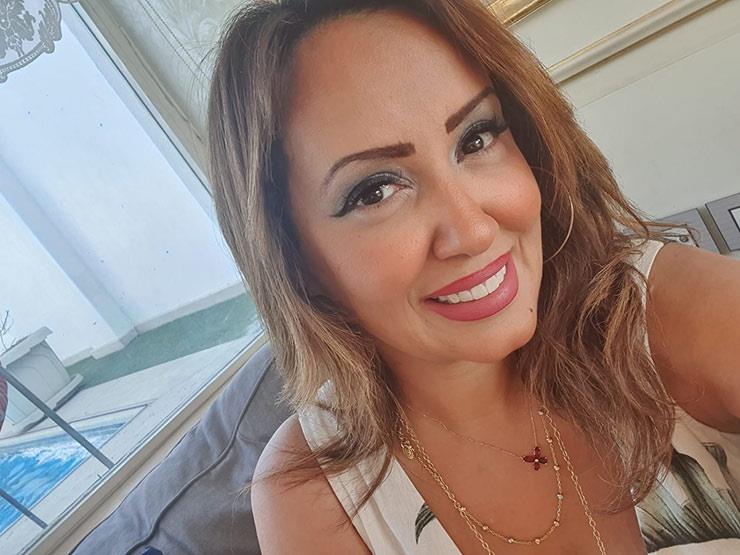 زوجة عمرو سعد تهنئ مؤلف فيلم "ستاشر" بعد فوزه بجائزة "السعفة الذهبية" زوجة عمرو سعد تهنئ مؤلف فيلم "ستاشر" بعد فوزه بجائزة "السعفة الذهبية"