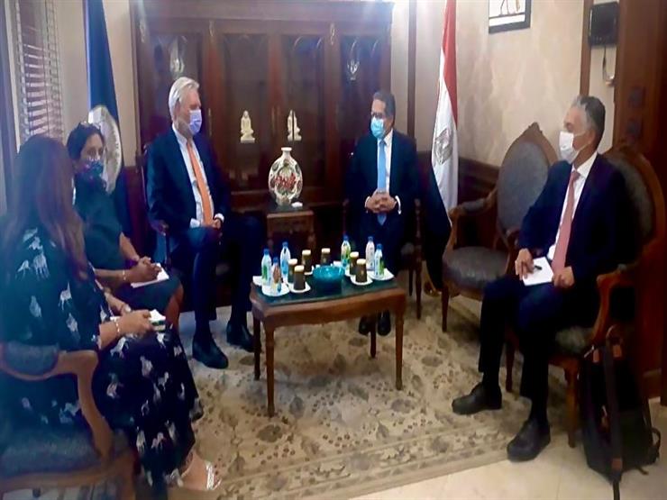 وزير السياحة والآثار يلتقي السفير الهولندي لبحث تطوير منطقة بني حسن بالمنيا وزير السياحة والآثار يلتقي السفير الهولندي لبحث تطوير منطقة بني حسن بالمنيا