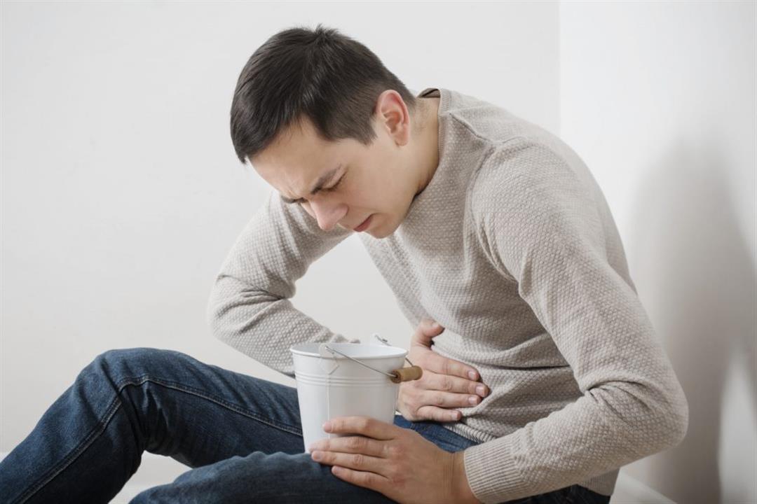 8 طرق طبيعية لعلاج الغثيان.. متى يستدعي زيارة الطبيب؟ 8 طرق طبيعية لعلاج الغثيان.. متى يستدعي زيارة الطبيب؟