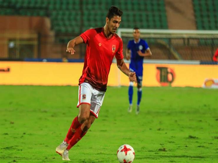 لاعب الأهلي يعلن إصابته بفيروس كورونا لاعب الأهلي يعلن إصابته بفيروس كورونا