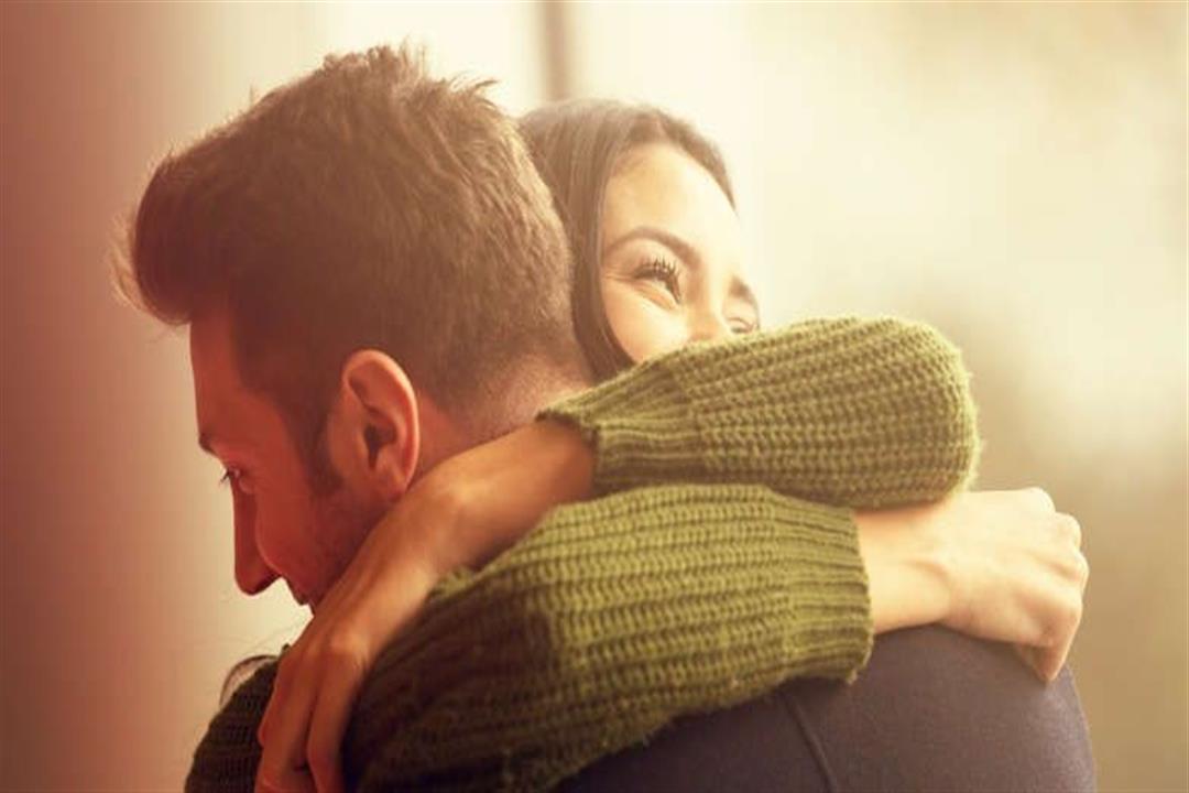 6 فوائد يقدمها العناق لصحتك في عيد الحب.. أبرزها تقوية المناعة 6 فوائد يقدمها العناق لصحتك في عيد الحب.. أبرزها تقوية المناعة