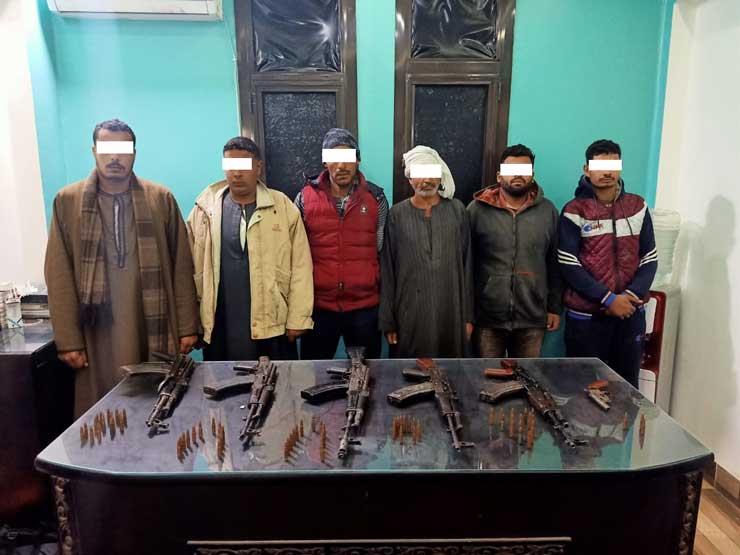 حبس 6 متهمين في واقعة مقتل ربة منزل بأسيوط حبس 6 متهمين في واقعة مقتل ربة منزل بأسيوط