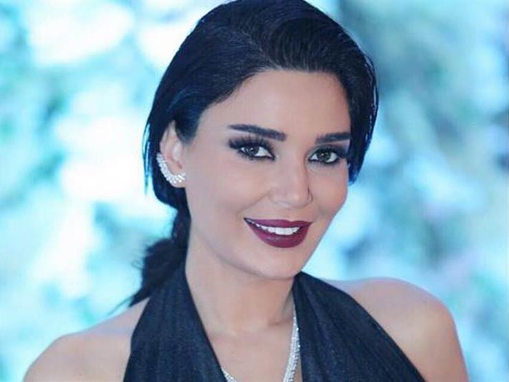 "بلاش أكل من بره".. تحضير المنقوشة على طريقة سيرين عبدالنور "بلاش أكل من بره".. تحضير المنقوشة على طريقة سيرين عبدالنور