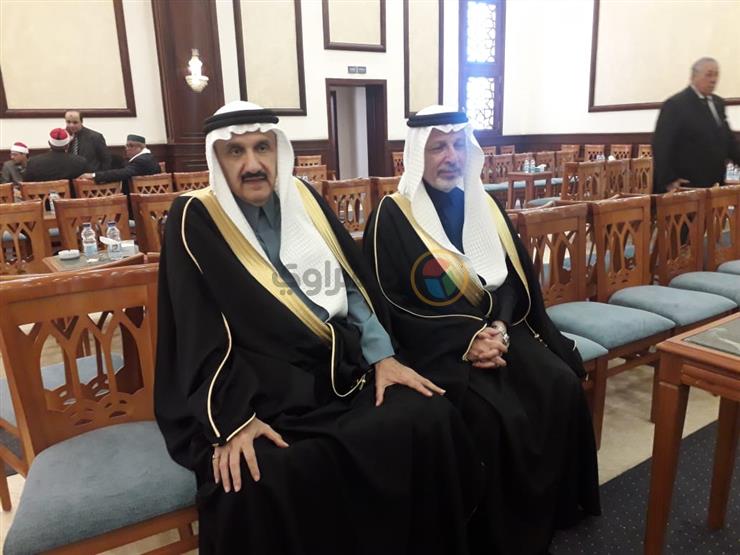 مستشار الملك سلمان والسفير السعودي السابق في عزاء الرئيس الراحل حسني مبارك مستشار الملك سلمان والسفير السعودي السابق في عزاء الرئيس الراحل حسني مبارك