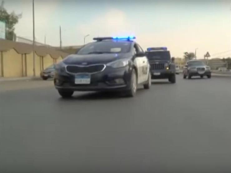 طعنه بـ"سكين".. ضبط عامل متهم بقتل مدير شركة خطوط جوية بالتجمع طعنه بـ"سكين".. ضبط عامل متهم بقتل مدير شركة خطوط جوية بالتجمع
