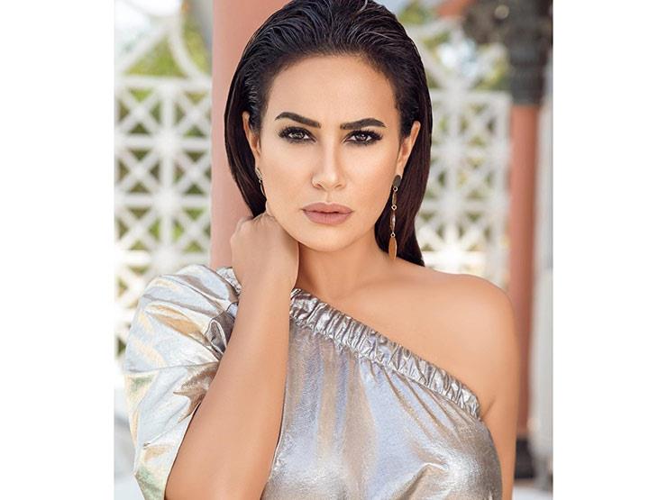فيديو.. هند صبري: مسلسلات رمضان مهددة وخسائر كبيرة للمنتجين فيديو.. هند صبري: مسلسلات رمضان مهددة وخسائر كبيرة للمنتجين